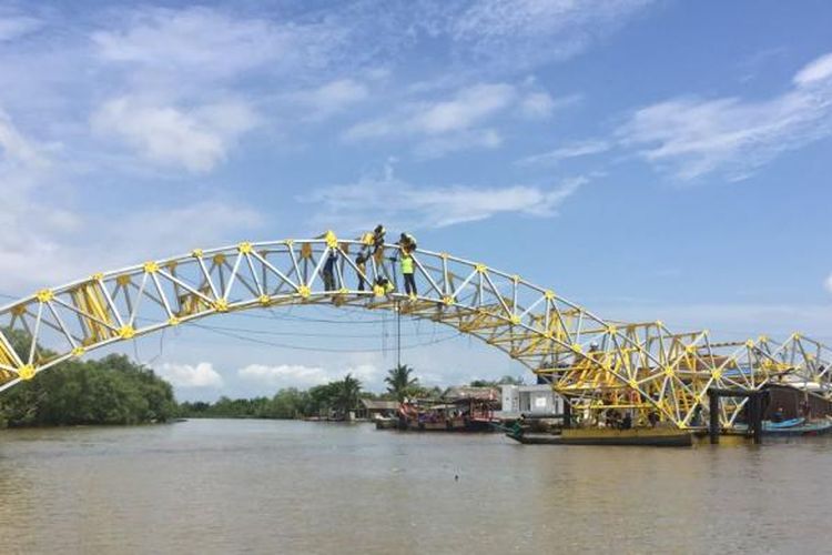 Famaza Cilacap: The Entertainment Bridge Connecting Souls to the Coast